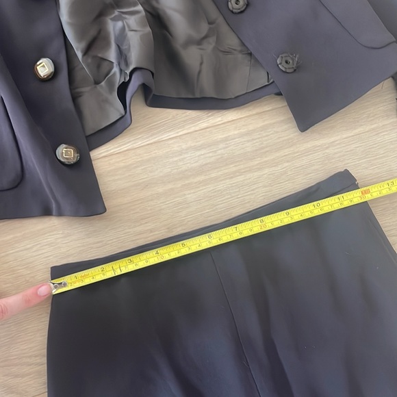 Authentic Moschino Skirtsuit - Picture 4 of 11